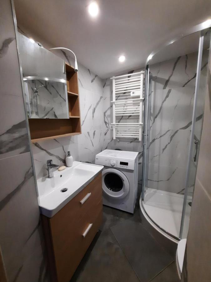 Apart Wilhelmina 75M2 Катовице Екстериор снимка